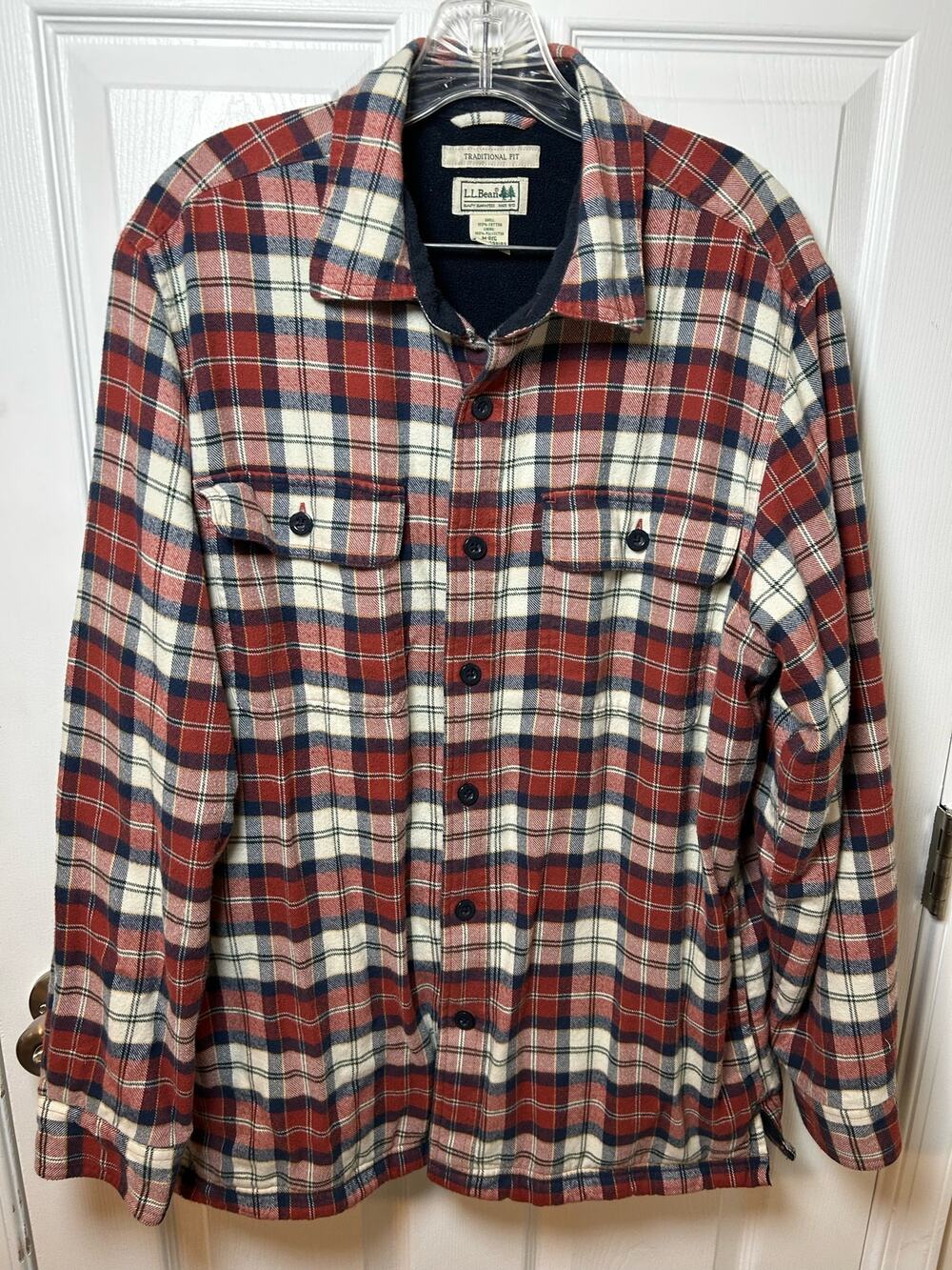 L.L. Bean Men's Size Medium Fleece Lined Flannel Button Down Shirt